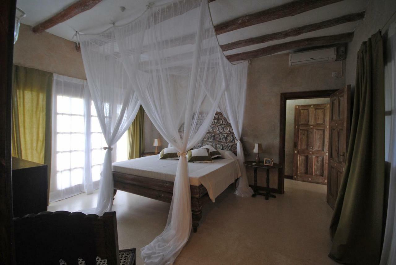 The Lawford Hotell Malindi Exteriör bild