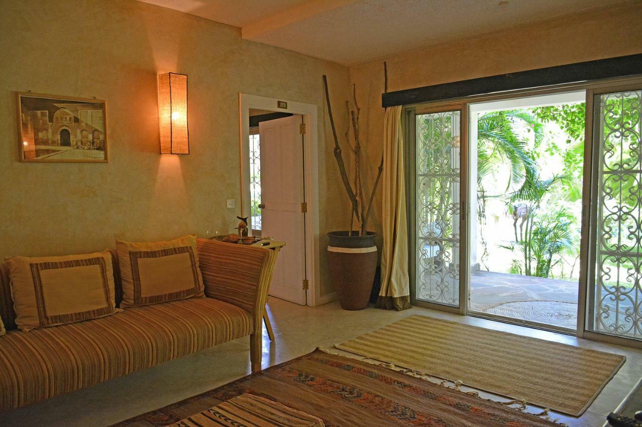 The Lawford Hotell Malindi Exteriör bild